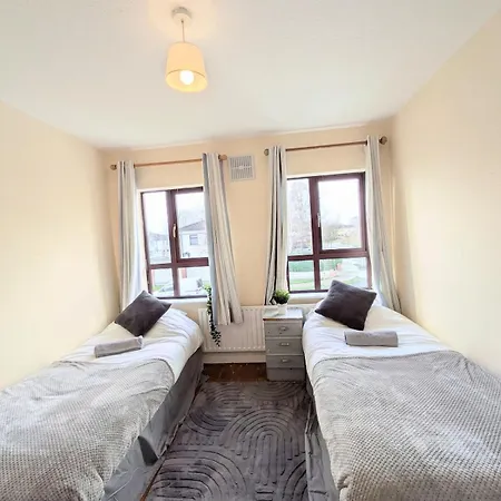 شقة 6 Bed In - Housing For Contractors ماينوث