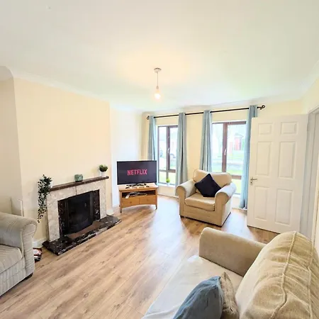 شقة 6 Bed In - Housing For Contractors *